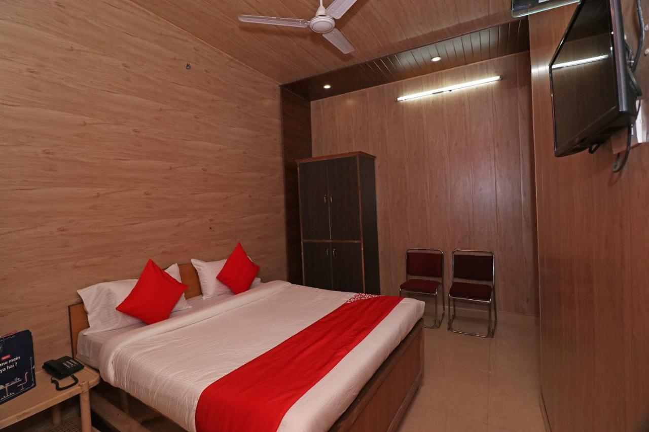 Oyo 27750 Bhagwati Residency Mirzāpur Exterior foto