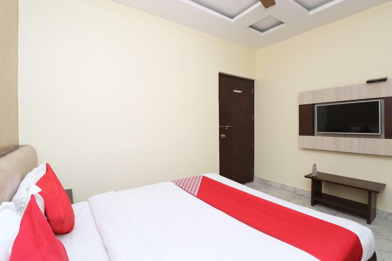 Oyo 27750 Bhagwati Residency Mirzāpur Exterior foto
